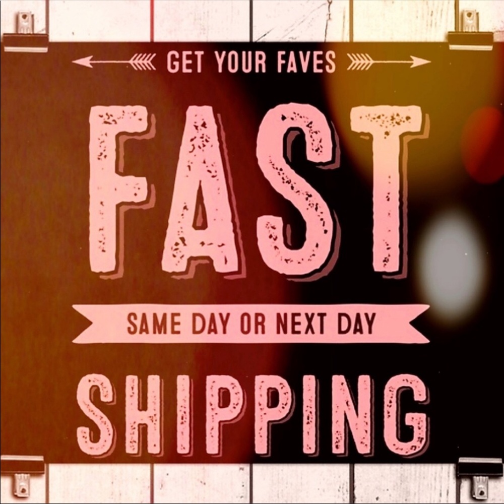 🌸🛍🌸 OFFER’S WELCOMED 🌸🛍🌸